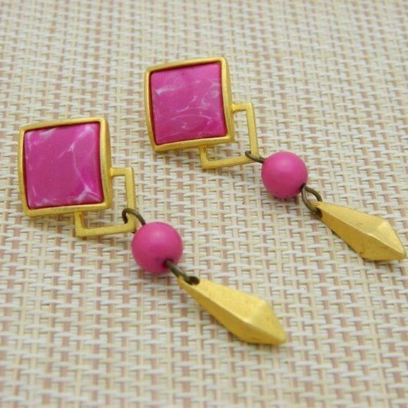 Vintage Jewelry - Magenta Pink White Swirl Geometric Dangle Earrings